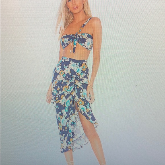 Magnolia Set - Picture 4 of 5